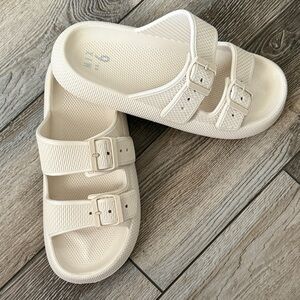 Mix No. 6 Cream Buckle Sandals